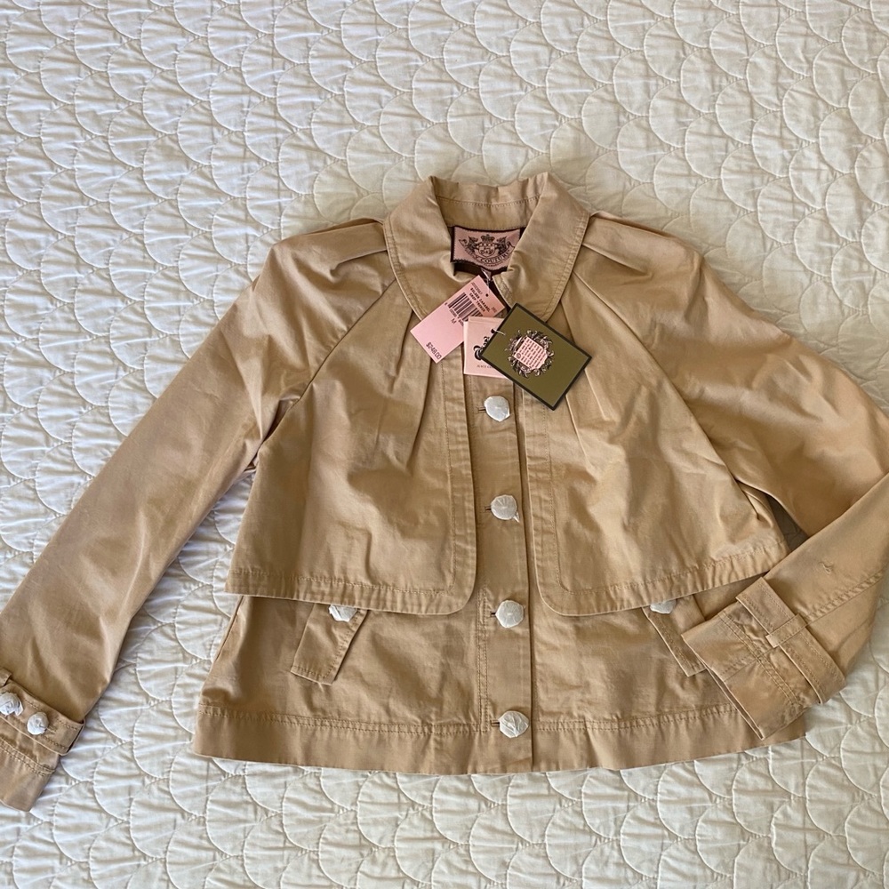 Juicy Couture golden caramel crop trench Coat M